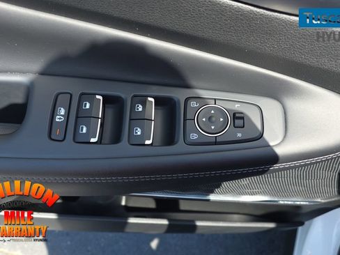 Used 2023 Hyundai Santa Fe SEL w/ Premium Package FWD image 13