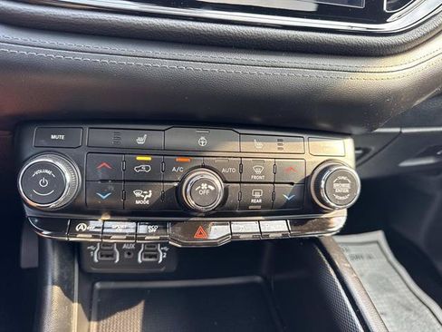 Used 2021 Dodge Durango GT AWD/4WD image 18