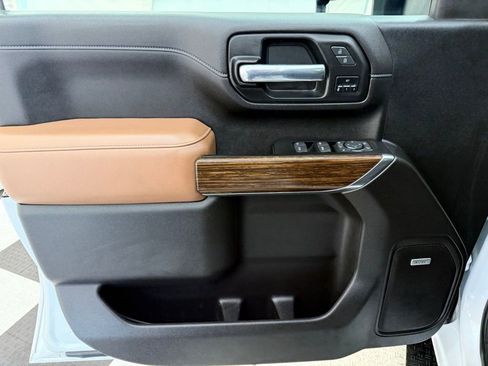 Used 2023 Chevrolet Silverado 3500 High Country w/ Z71 Off-Road Package image 17