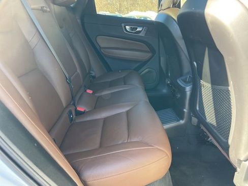 Certified 2022 Volvo XC60 T8 Inscription Expression image 21