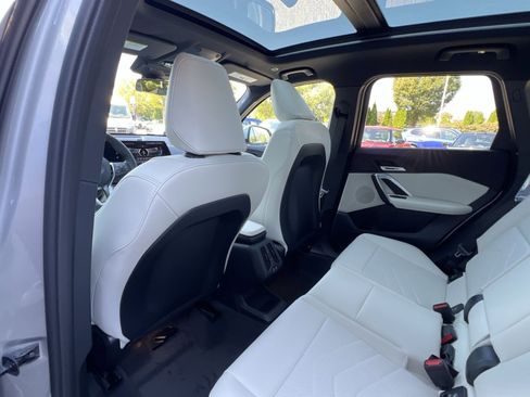 New 2026 BMW X1 xDrive28i w/ Technology Package image 23
