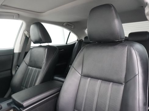 Used 2017 Lexus ES 350 w/ Luxury Package FWD image 11