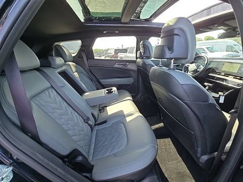 Used 2024 Kia Sportage X-Line w/ X-Line Premium Package AWD/4WD image 37