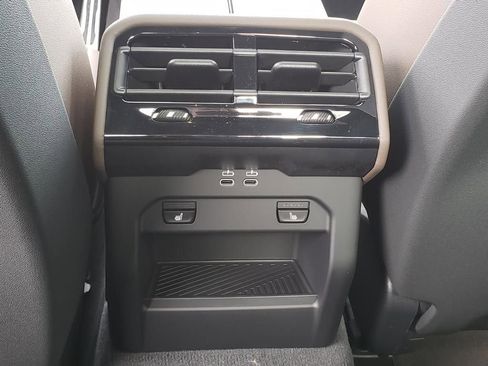 New 2026 BMW 540i xDrive w/ M Sport Package AWD/4WD image 15