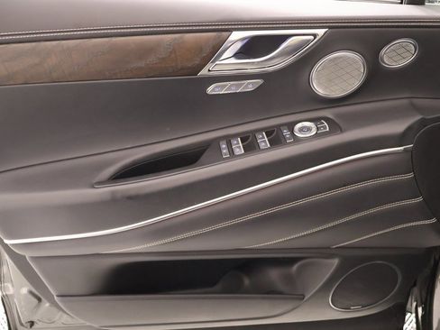 Used 2024 Genesis GV80 3.5T w/ Prestige Package image 18
