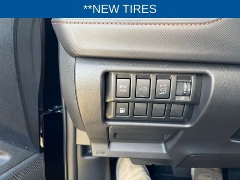 Used 2025 Subaru Forester Touring image 10