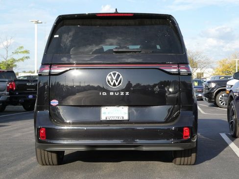 New 2025 Volkswagen ID. Buzz Pro S image 21