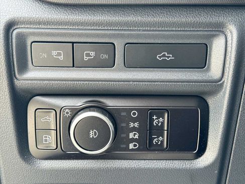 Certified 2023 Ford F150 Platinum w/ FX4 Off-Road Package AWD/4WD image 26
