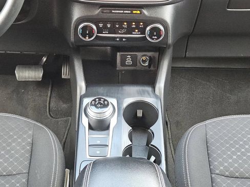Used 2025 Ford Escape Active AWD/4WD image 21