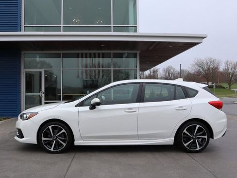 Used 2022 Subaru Impreza 2.0i Sport AWD/4WD image 5