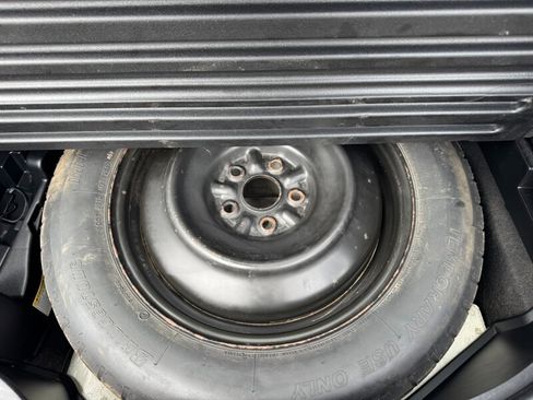 Used 2018 Toyota RAV4 LE w/ All Weather Liner Package image 40