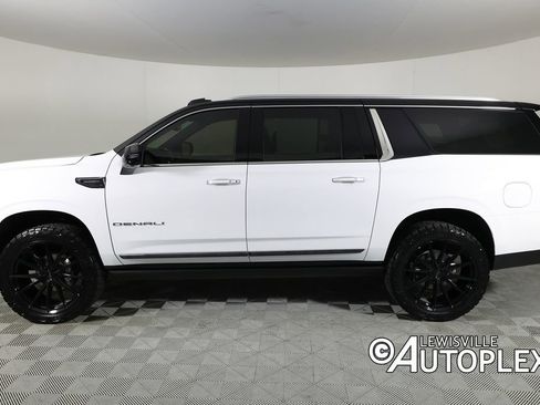 Used 2026 GMC Yukon XL Denali Ultimate w/ LPO, Illumination Package image 8