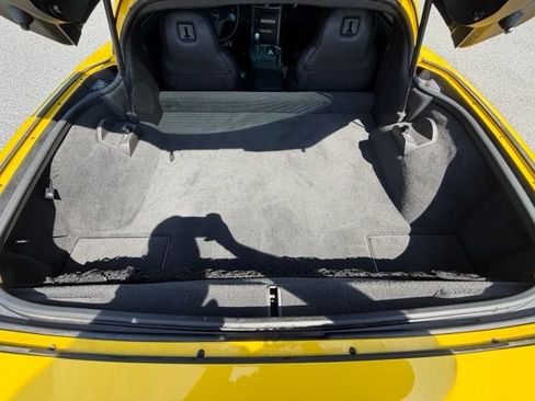 Used 2007 Chevrolet Corvette Coupe w/ Preferred Equipment Group RWD image 19
