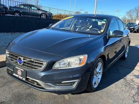 Used 2015 Volvo S60 T5 Premier image 1