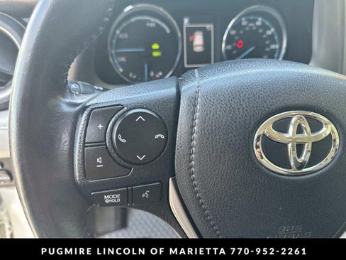 Used 2018 Toyota RAV4 Limited image 17