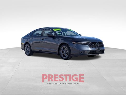 Used 2023 Honda Accord EX image 4