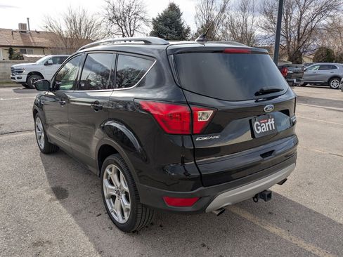 Used 2019 Ford Escape Titanium image 8