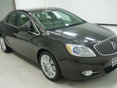 Used 2013 Buick Verano Convenience FWD image 3