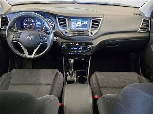 Used 2018 Hyundai Tucson Sport FWD image 17