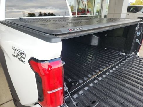 Certified 2025 Toyota Tacoma TRD Off-Road AWD/4WD image 14
