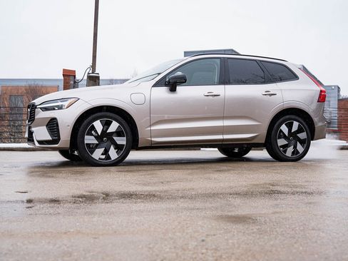 Certified 2025 Volvo XC60 T8 Ultra w/ Climate Package image 3