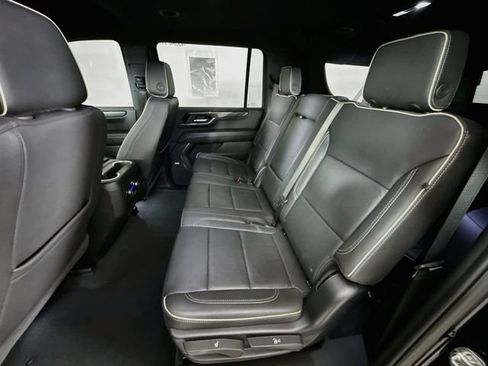 Used 2025 GMC Yukon XL Elevation AWD/4WD image 26