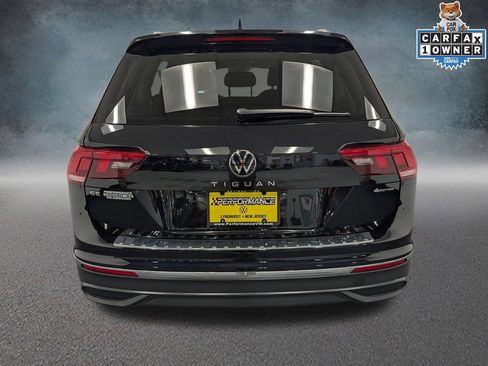 Used 2023 Volkswagen Tiguan SE AWD/4WD image 5