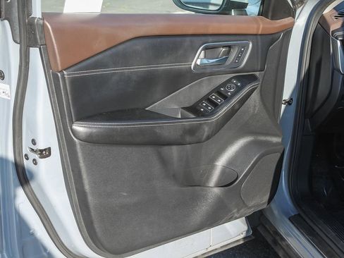 Used 2023 Nissan Rogue Platinum w/ Platinum Premium Package image 26