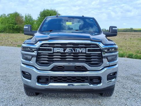 Used 2025 RAM 2500 Big Horn AWD/4WD image 15