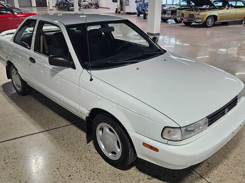 Used 1991 Nissan Sentra SE-R image 36