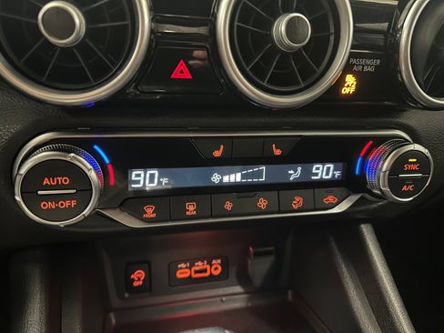 Used 2024 Nissan Sentra SR image 9