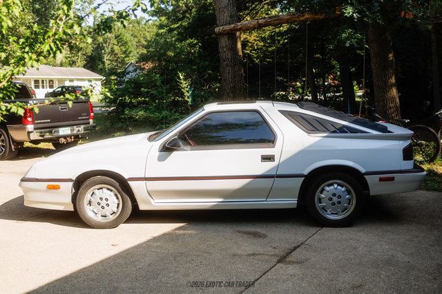 Used 1988 Dodge Daytona Shelby Z FWD image 3