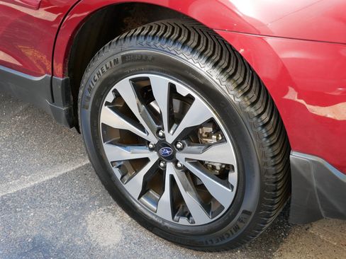 Used 2016 Subaru Outback 2.5i Limited AWD/4WD image 5
