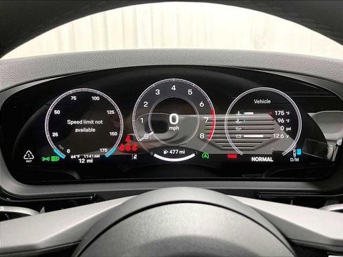 New 2026 Porsche Cayenne image 21