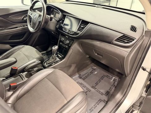 Used 2018 Buick Encore Preferred FWD image 35