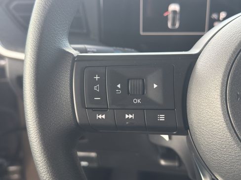 New 2026 Nissan Kicks SV image 18