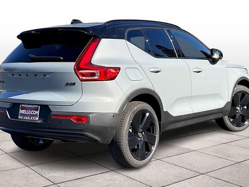 New 2026 Volvo XC40 B5 Ultra w/ Climate Package image 4