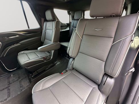 Certified 2023 Cadillac Escalade Sport w/ Touring Package AWD/4WD image 32