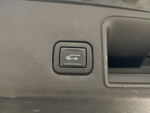 Used 2020 GMC Terrain SLT w/ Preferred Package AWD/4WD image 27