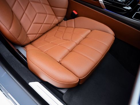 Used 2023 BMW i7 xDrive60 image 63