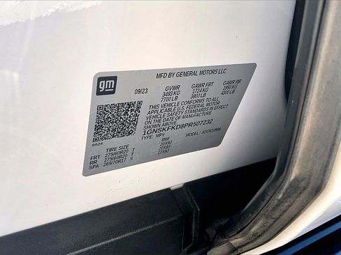 Certified 2023 Chevrolet Suburban Premier image 17