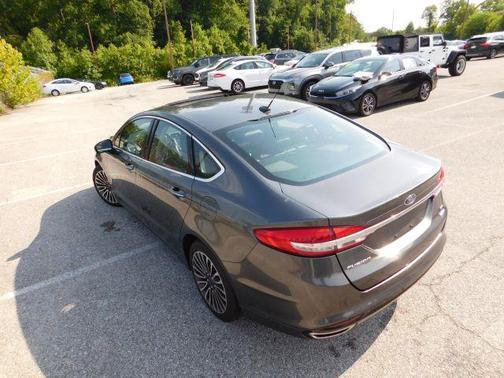 Used 2017 Ford Fusion SE w/ Equipment Group 202A AWD/4WD image 7