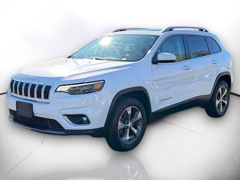 Used 2019 Jeep Cherokee Limited image 2