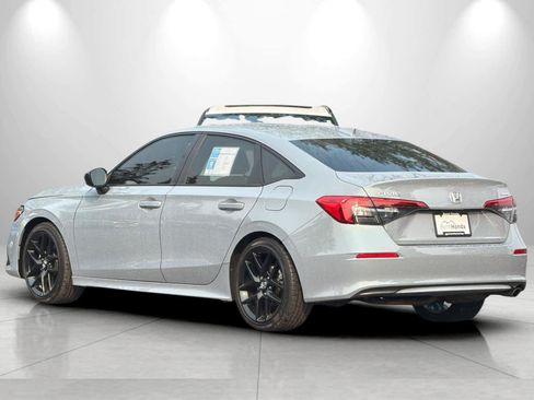 Used 2024 Honda Civic Sport image 6