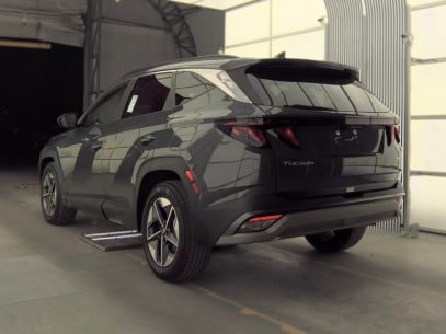 Used 2026 Hyundai Tucson SEL Plus AWD/4WD image 8