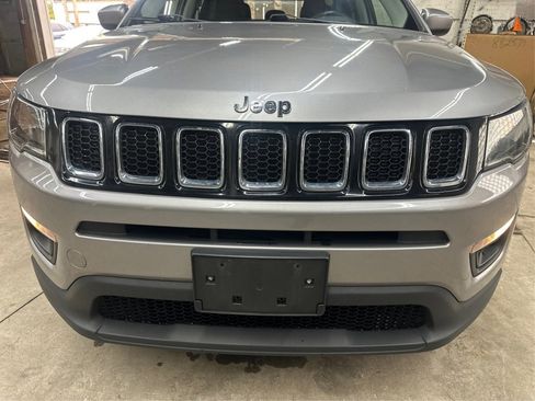 Used 2018 Jeep Compass Latitude w/ Popular Equipment Group image 12