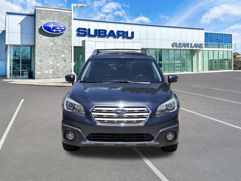 Used 2017 Subaru Outback 2.5i Premium AWD/4WD image 2