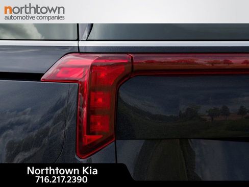 New 2026 Kia Carnival LXS FWD image 12