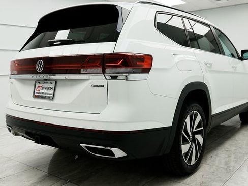 Used 2024 Volkswagen Atlas SE image 3