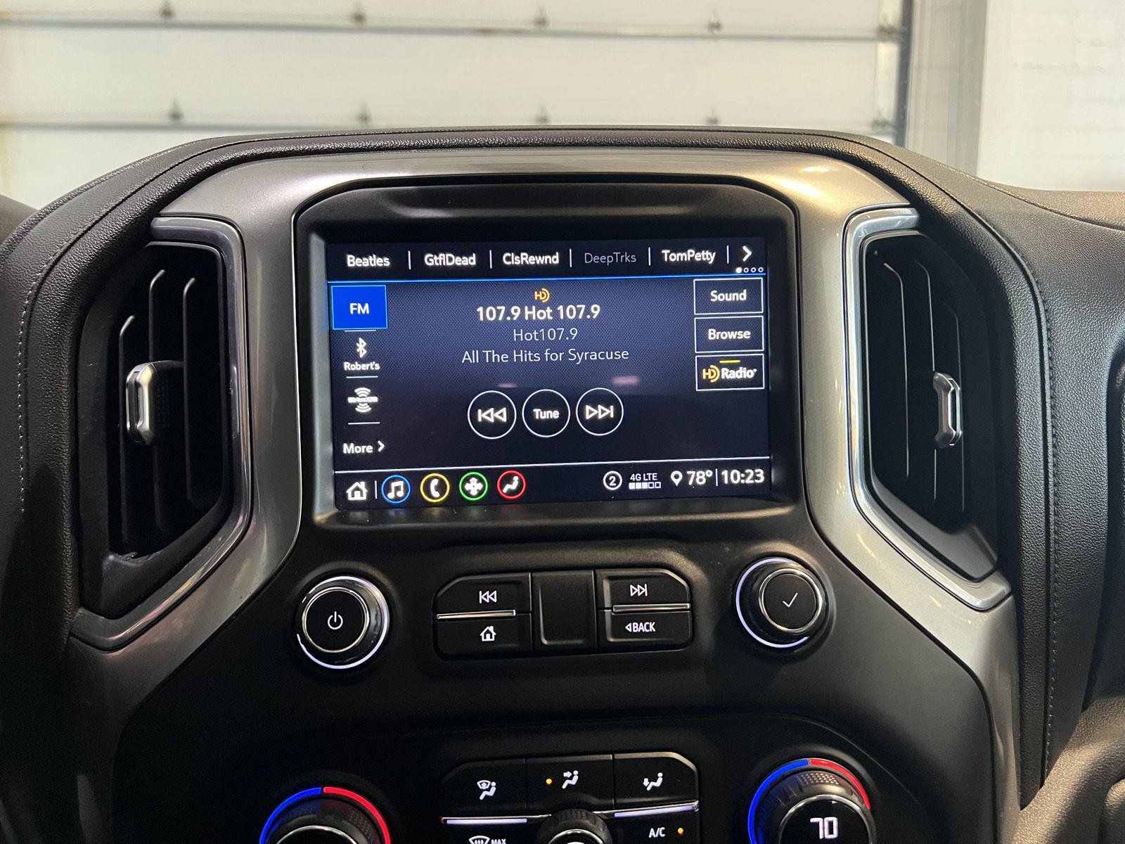 Used 2020 Chevrolet Silverado 1500 RST AWD/4WD image 27